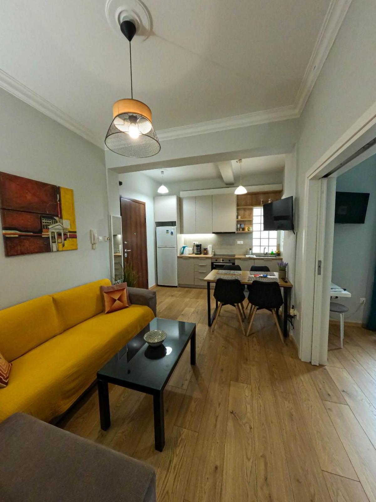 Comfortable Apt, Next To Archeological Museum! Athen Eksteriør bilde
