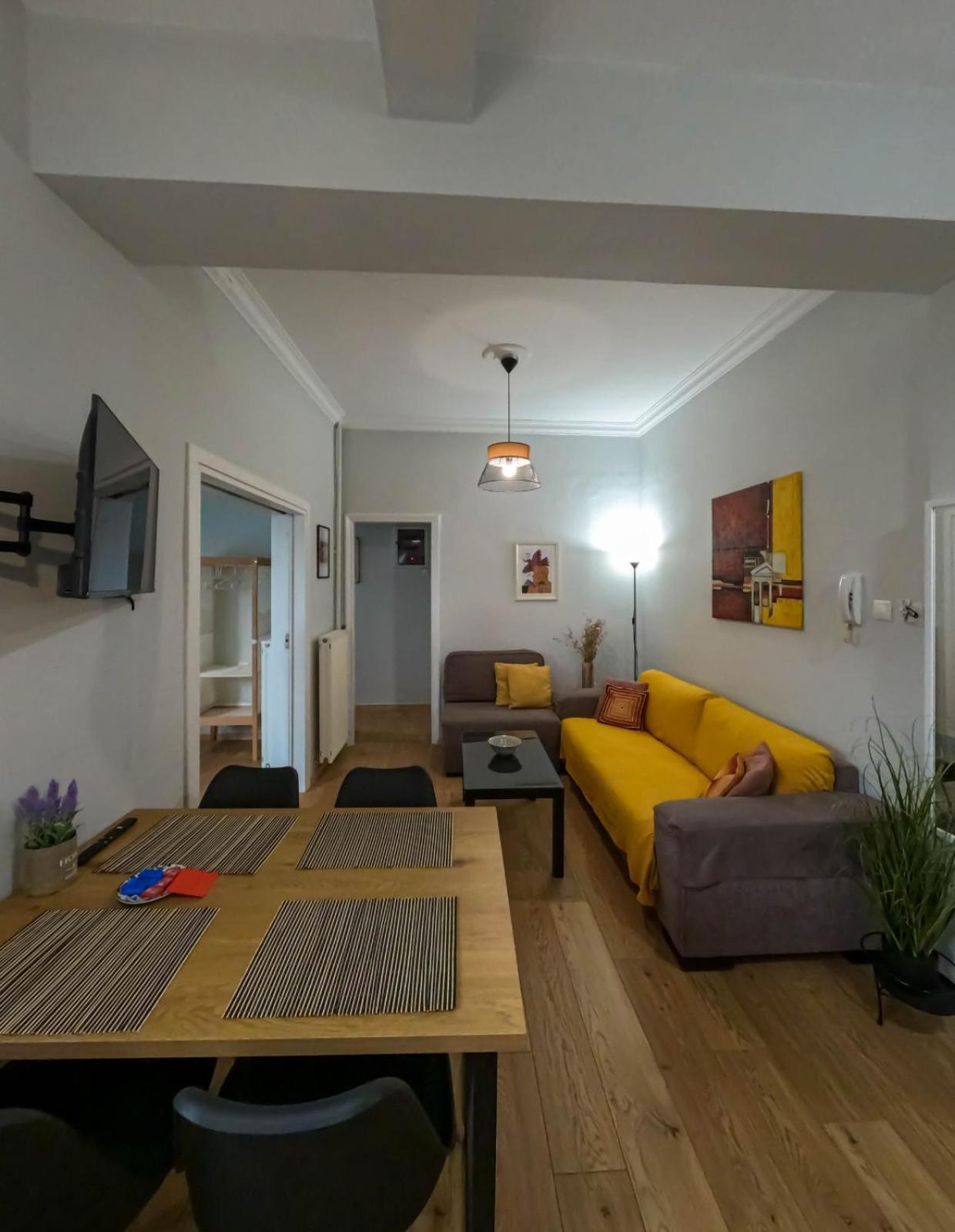 Comfortable Apt, Next To Archeological Museum! Athen Eksteriør bilde